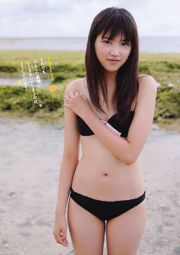 Seika Taketomi Mayuko Arisue Yuki Morisaki AKB48 SDN48 Ryoko Tanaka Rika Hoshimi Saori Hara [Wekelijkse Playboy] 2011 No.33 Foto Mori