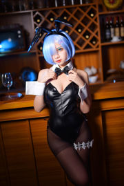 [Zdjęcie Cosplay] Popularne Coser Nizo Nisa - Rem Bunny Girl