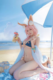 [Net Red COSER Photo] Anime blogger uki musim hujan - Tamamo front seaside swimsuit