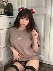 [Internet-beroemdheid COSER-foto] Het perzikmeisje is Yijiang - onder het T-shirt